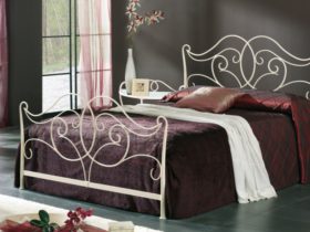 Кованые кровати – незримый шарм в вашей спальне